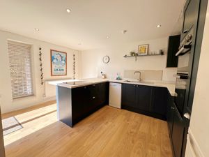 Kitchen- click for photo gallery
